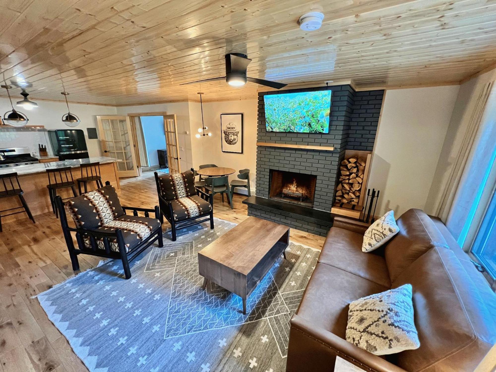 Thomsonite Inn On Lake Superior Grand Marais Pokoj fotografie